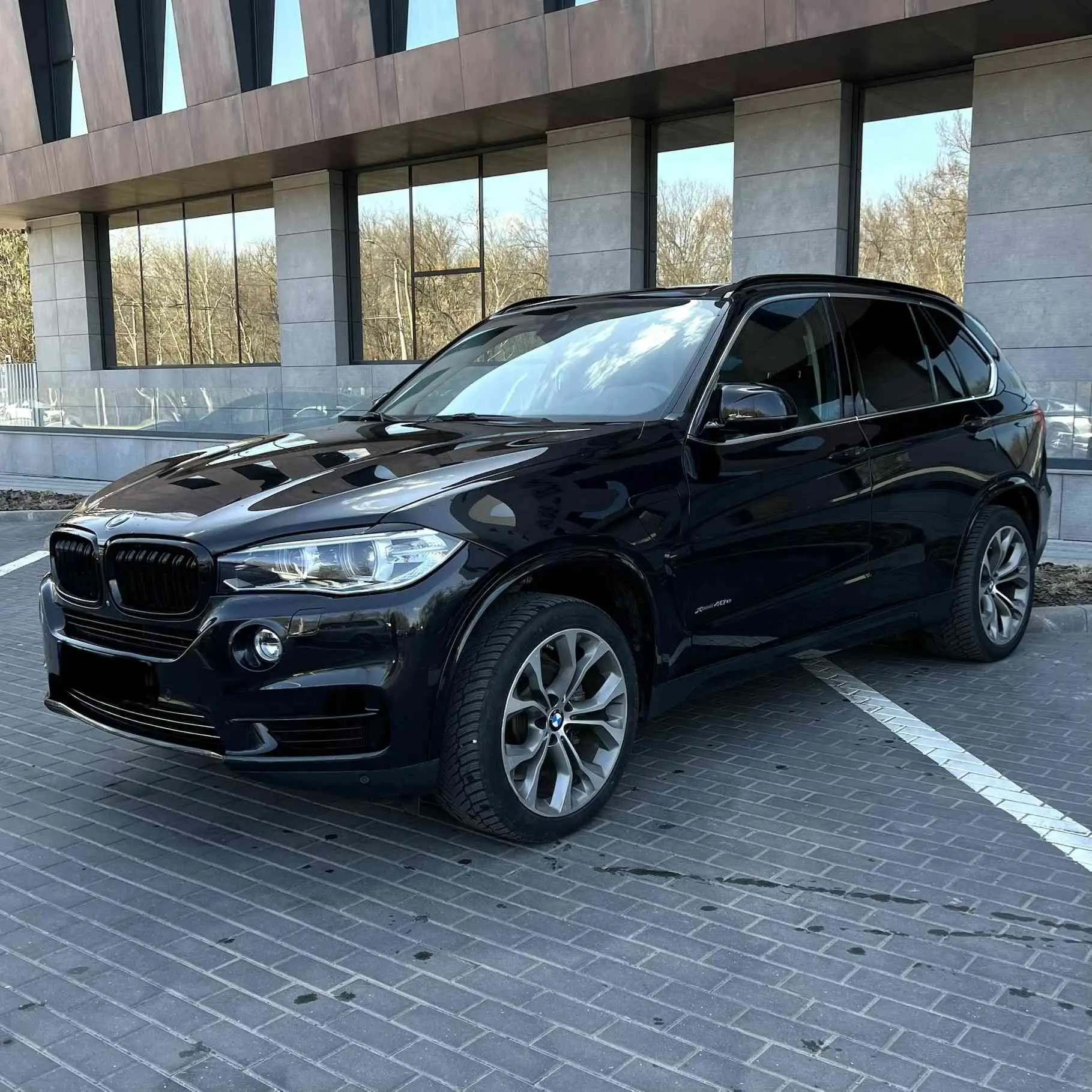 Chirie BMW X5 40e
