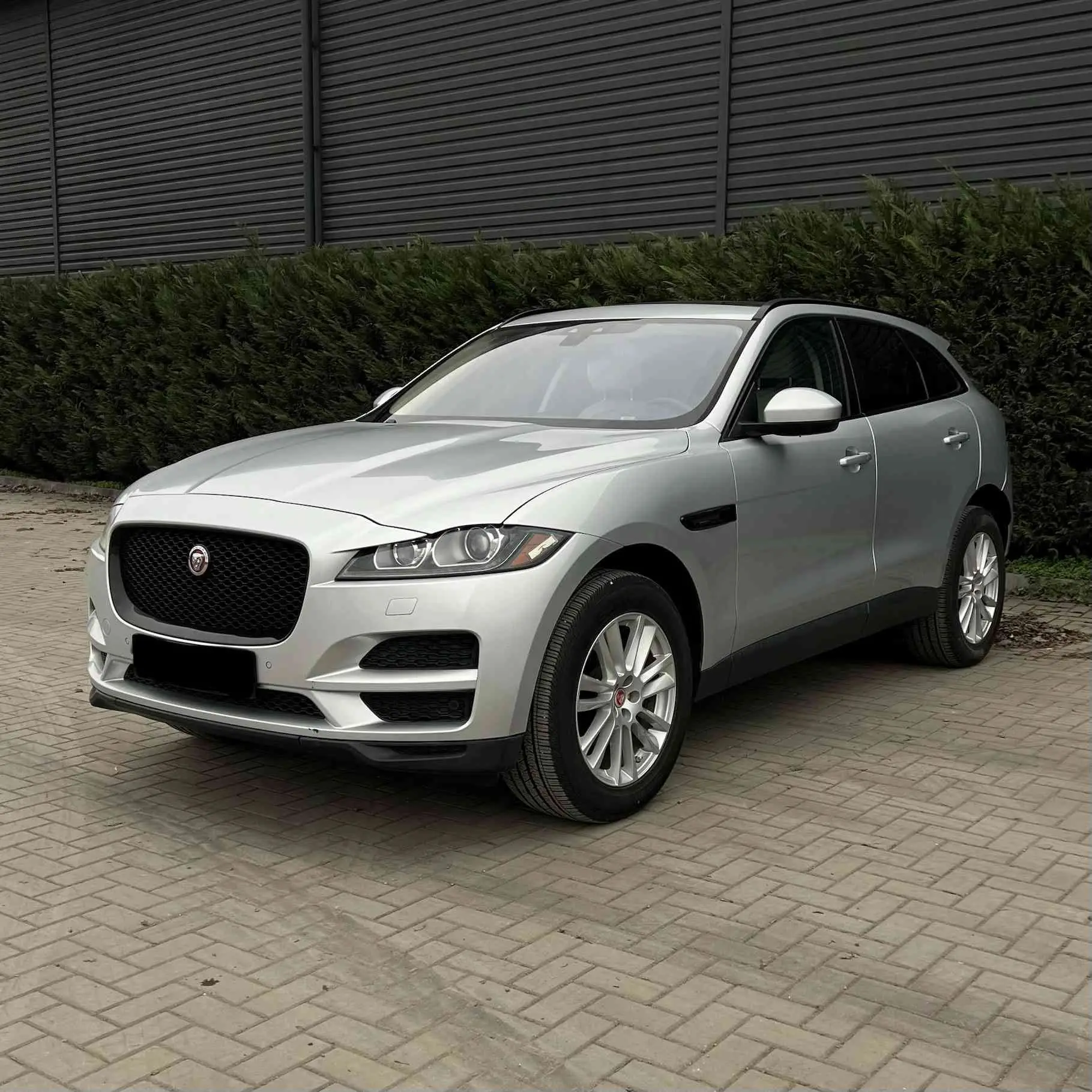 Chirie Jaguar F-Pace